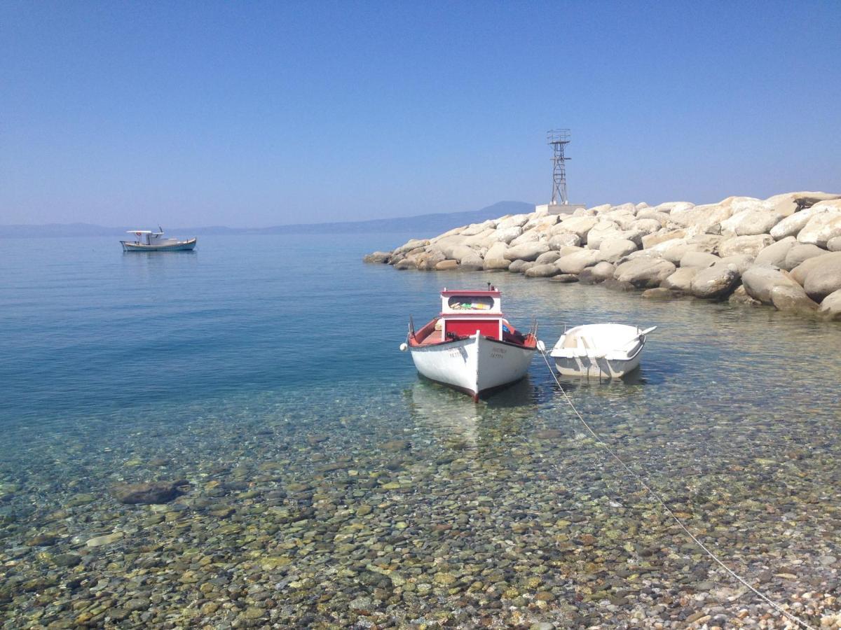 Agali 2 Maizonette Front Of The Sea Apartment Akrogiali Exterior foto