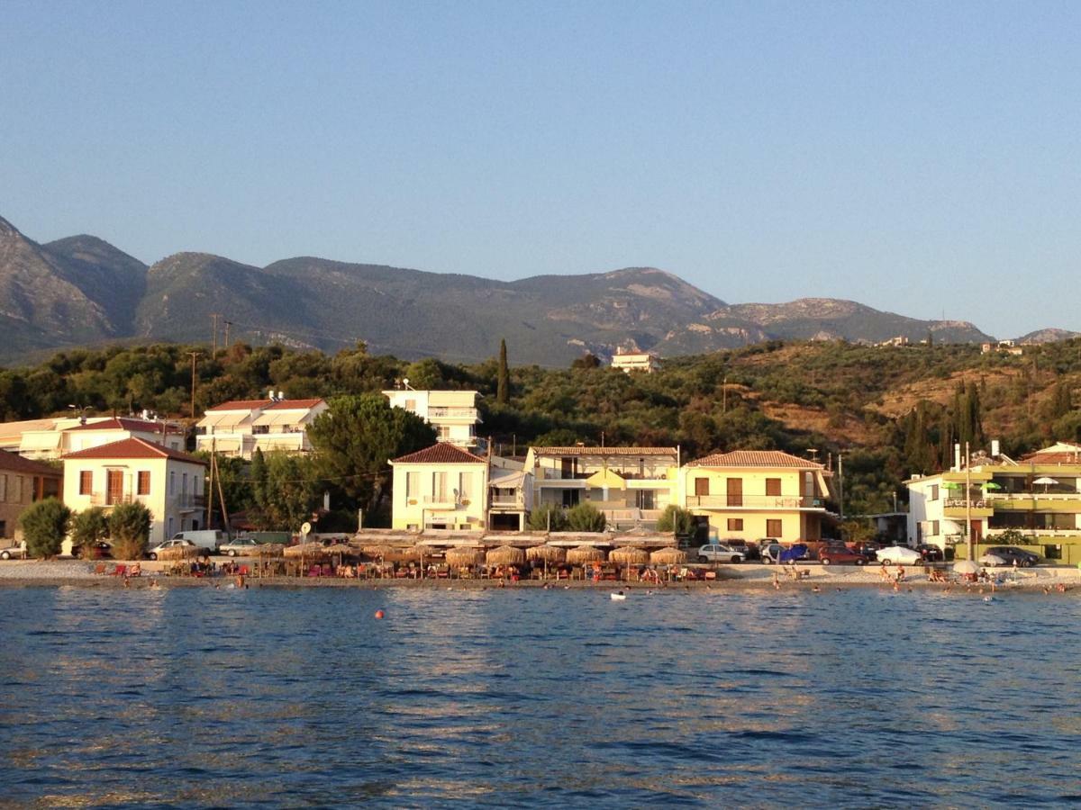 Agali 2 Maizonette Front Of The Sea Apartment Akrogiali Exterior foto
