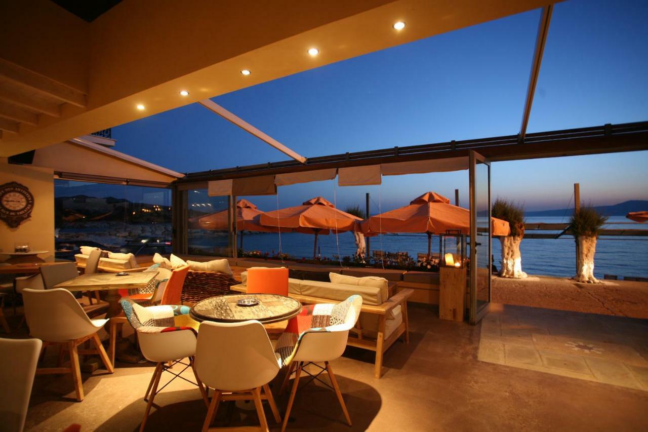 Agali 2 Maizonette Front Of The Sea Apartment Akrogiali Exterior foto